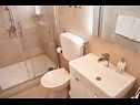 Apartments Olive Garden - swimming pool: A1(4), A2(4), A3(4), SA4(2), SA5(2) Biograd - Riviera Biograd  - Studio apartment - SA5(2): bathroom with toilet