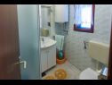 Apartments Mare - close to the sea: A2(2+2), A3(2+2) Biograd - Riviera Biograd  - Apartment - A2(2+2): bathroom with toilet