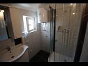 Apartments Branka - nice apartment with stunning view: A1(3) Pucisca - Island Brac  - Apartment - A1(3): bathroom with toilet