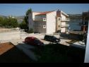 Apartments Draga - 15 m from sea: A3(2+1) Mastrinka - Island Ciovo  - parking