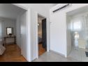 Apartments Nick - jacuzzi & seaview: A1(4+1) Mastrinka - Island Ciovo  - Apartment - A1(4+1): hallway
