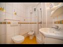 Apartments Miroslava - with pool: A1(4), A3(2+1), A4(5), A5(6+1) Okrug Gornji - Island Ciovo  - Apartment - A5(6+1): bathroom with toilet