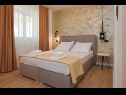 Apartments Natali - 5 M from the beach : A6(4+1) Okrug Gornji - Island Ciovo  - Apartment - A6(4+1): bedroom