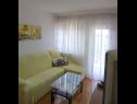 Apartments Zrinko A1(5)-Mali, A2(5)-Veliki Novi Vinodolski - Riviera Crikvenica  - Apartment - A2(5)-Veliki: living room