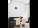 Apartments Miro A1(5+1) Medulin - Istria  - Apartment - A1(5+1): dining room