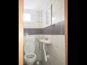 Apartments Miro A1(5+1) Medulin - Istria  - Apartment - A1(5+1): toilet