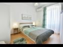 Apartments Ariana - central & comfy: A1(4) Porec - Istria  - Apartment - A1(4): bedroom