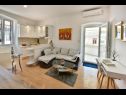 Apartments Ariana - central & comfy: A1(4) Porec - Istria  - Apartment - A1(4): living room