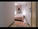 Holiday home Ingrid - retro deluxe: H(5+2) Rijeka - Kvarner  - Croatia - H(5+2): bedroom