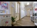 Holiday home Ingrid - retro deluxe: H(5+2) Rijeka - Kvarner  - Croatia - H(5+2): hallway