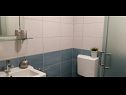 Apartments Marijo - with parking: SA1(2), A2(2+2), A3(2+2) Baska Voda - Riviera Makarska  - Studio apartment - SA1(2): bathroom with toilet