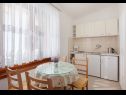 Apartments Ante M - 100 m from beach: A1(4+2), A2(4+2), C3(2) Brela - Riviera Makarska  - Apartment - A2(4+2): kitchen and dining room