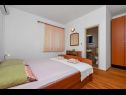 Apartments Ruzi - family and friends: A1(9+2) Makarska - Riviera Makarska  - Apartment - A1(9+2): bedroom