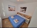 Apartments Gogi - 100 m from beach: A6(4+1), A1(2+1), A2(2+1), A8(4+2) Zivogosce - Riviera Makarska  - Apartment - A8(4+2): bedroom