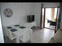 Apartments Sima - comfortable family apartments A1 Šima(4+2) Omis - Riviera Omis  - Apartment - A1 Šima(4+2): dining room