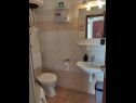 Apartments Nives - great location: A1(6), A5(2), A6(2), A7(2), A2(4), A3(3), A4(3) Novalja - Island Pag  - Apartment - A6(2): bathroom with toilet