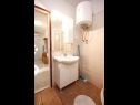 Apartments Rosemary - gorgeous garden : A1(4+1), A2(4+1) Rogoznica - Riviera Sibenik  - Apartment - A2(4+1): bathroom with toilet