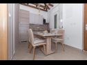 Apartments Ivan - with jacuzzi A1(4+1) Sibenik - Riviera Sibenik  - Apartment - A1(4+1): kitchen and dining room
