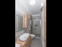 Apartments Ivan - with jacuzzi A1(4+1) Sibenik - Riviera Sibenik  - Apartment - A1(4+1): bathroom with toilet