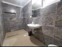 Apartments Kate - 200 m from beach: A1(2), A2(4+1), SA3(2), A4(6+1) Vodice - Riviera Sibenik  - Apartment - A1(2): bathroom with toilet