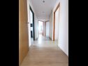 Apartments Kate - 200 m from beach: A1(2), A2(4+1), SA3(2), A4(6+1) Vodice - Riviera Sibenik  - Apartment - A4(6+1): hallway