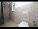 Apartments Niko - modern: SA1(2), A2(2+2), A3(2+2), A4(4+2) Kastel Luksic - Riviera Split  - Apartment - A4(4+2): bathroom with toilet