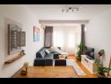 Apartments Jurica - 100 m from sea: A1(4+2), SA2(2), A3(2+2) Kastel Novi - Riviera Split  - Apartment - A1(4+2): living room