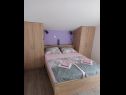 Apartments Matko-200m from the beach: A1 sjever(2+2), A2 jug(2+2), A3(6+2) Kastel Stafilic - Riviera Split  - Apartment - A3(6+2): bedroom