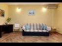 Apartments Lidia - barbecue: A1(2+2) Kastel Stari - Riviera Split  - Apartment - A1(2+2): living room