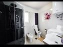 Apartments Mariska - with swimming pool: A1(6+2), A2(6+2) Podstrana - Riviera Split  - Apartment - A2(6+2): bathroom with toilet