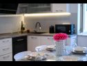 Apartments Sani - modern: A1(3) Split - Riviera Split  - Apartment - A1(3): kitchen and dining room
