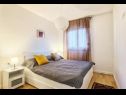 Apartments Mendula - private garage: A1(2+2), A2(2+2) Split - Riviera Split  - Apartment - A1(2+2): bedroom