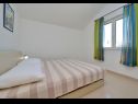 Apartments Ljuba - 200m from beach: A1-Istočni (2+2) , A2-Zapadni (2+2) Cove Ljubljeva (Vinisce) - Riviera Trogir  - Apartment - A2-Zapadni (2+2): bedroom