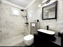 Apartments Mia - with pool: A1(4) Marina - Riviera Trogir  - Apartment - A1(4): bathroom with toilet