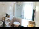 Apartments Garden - sea view: A1(4) Sevid - Riviera Trogir  - Apartment - A1(4): bathroom with toilet