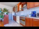Apartments Mare - comfortable apartment : A1(5), A2(5) Trogir - Riviera Trogir  - Apartment - A1(5): kitchen