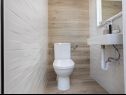 Holiday home More - garden shower: H(10+2) Vinisce - Riviera Trogir  - Croatia - H(10+2): toilet