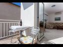 Apartments Jere - 30 m from beach: A1(4+1), A2(2+1) Vinisce - Riviera Trogir  - Apartment - A2(2+1): terrace