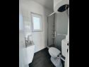 Apartments Vesna - with pool A1(4+2), A2(2+2) Nin - Zadar riviera  - Apartment - A1(4+2): bathroom with toilet