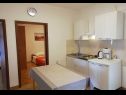 Apartments Ljilja 1 - with terrace : A1(6+2) Nin - Zadar riviera  - Apartment - A1(6+2): kitchen and dining room