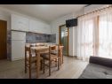 Apartments Armitage - family friendly: A1(4), A2(4+1), A3(2+1), A4(2+1), A5(2+1) Privlaka - Zadar riviera  - Apartment - A1(4): kitchen and dining room