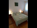 Apartments Dobri - 500 m from beach: A5(2), A4(2+2), A3(2+2), A2(2+2), A6(2+1) Sabunike - Zadar riviera  - Apartment - A2(2+2): bedroom