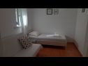 Apartments Dobri - 500 m from beach: A5(2), A4(2+2), A3(2+2), A2(2+2), A6(2+1) Sabunike - Zadar riviera  - Apartment - A6(2+1): bedroom