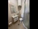 Apartments Ante - 200 m from beach: A2(4+2) Starigrad-Paklenica - Zadar riviera  - Apartment - A2(4+2): bathroom with toilet