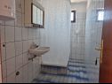 Rooms Mat - 300 m from sea: R1(2), R3(3), R4(3) Vir - Zadar riviera  - Room - R4(3): bathroom with toilet