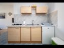 Apartments Gavro - 20 m from the sea: A1(4), A2 (2+2) Vir - Zadar riviera  - Apartment - A2 (2+2): kitchen
