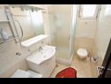 Apartments Eddie - great location & comfor: A1(4), A2(4), A3(4), A4(4) Zadar - Zadar riviera  - Apartment - A4(4): bathroom with toilet