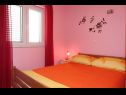 Apartments Ivo - family friendly: A1 Crveni (2+2), A2 Plavi (2+2), A3 Bez (2+2) Zaton (Zadar) - Zadar riviera  - Apartment - A1 Crveni (2+2): bedroom