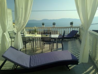 Apartments Jure - terrace with amazing sea view: A1 Leona (6+2), A2 Ivano (6+2) Brist - Riviera Makarska 