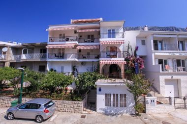 Apartments Ruz - near beach: 1 - A 301(4+1), 2 - A 204(4), 3 - SA 101(2), 4 - SA 102(2), 5 - SA 103(2+1), 6 - SA 104(2), 7 - SA 105(2), 8 - SA 201(2+2), 9 - SA 202(2+1), 10 - SA 203(2) Zaostrog - Riviera Makarska 